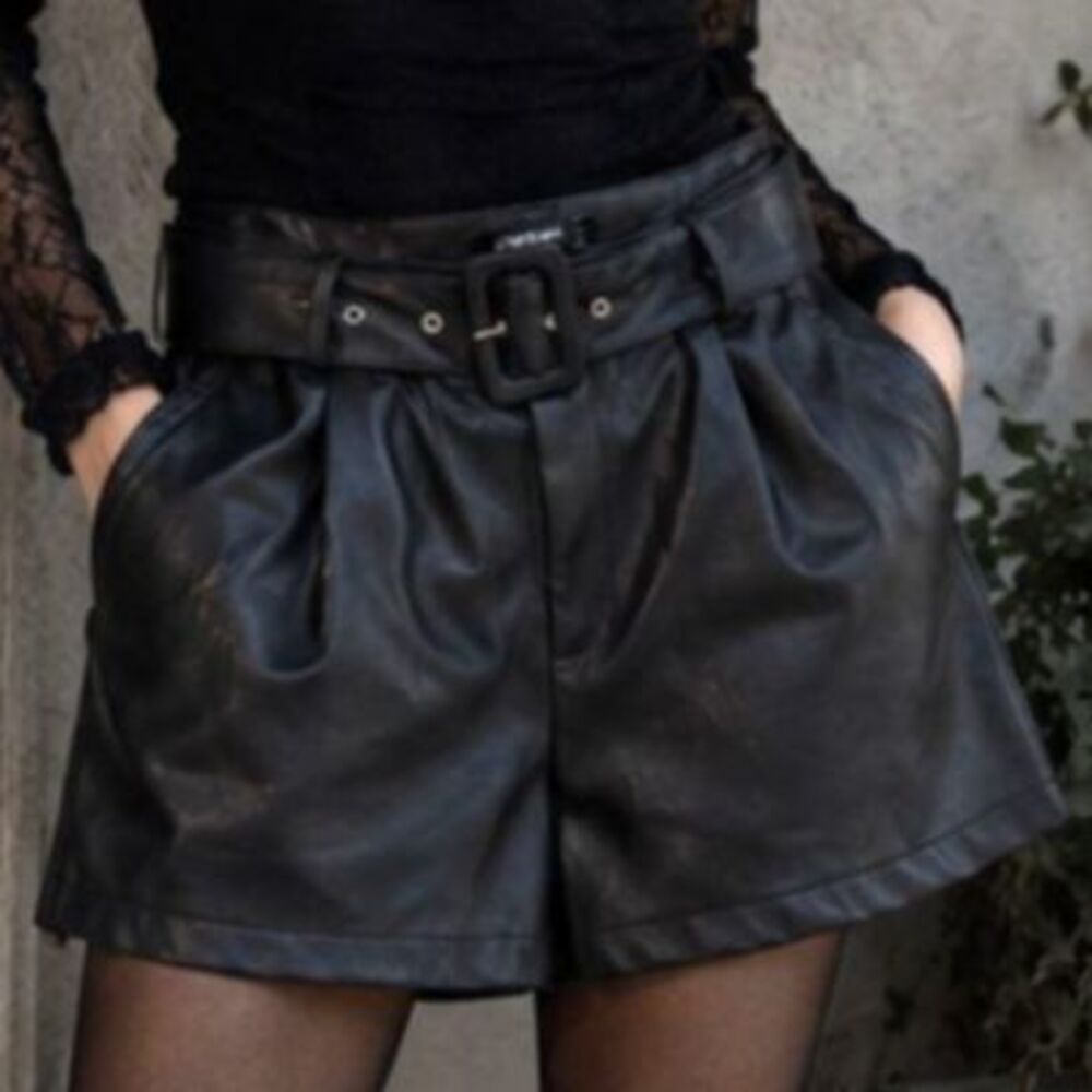 Nasty Gal Collection Black Faux Leather Belted Shorts 8 High Waist Pleated Y2K